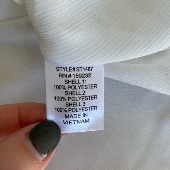 Story on button down lace bib long sleeve shirt - Picture 9 of 10